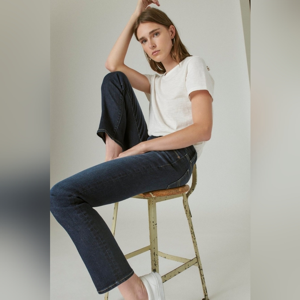 Lucky Brand Mid Rise Sweet'n Straight - 10/30 - Picture 7 of 13